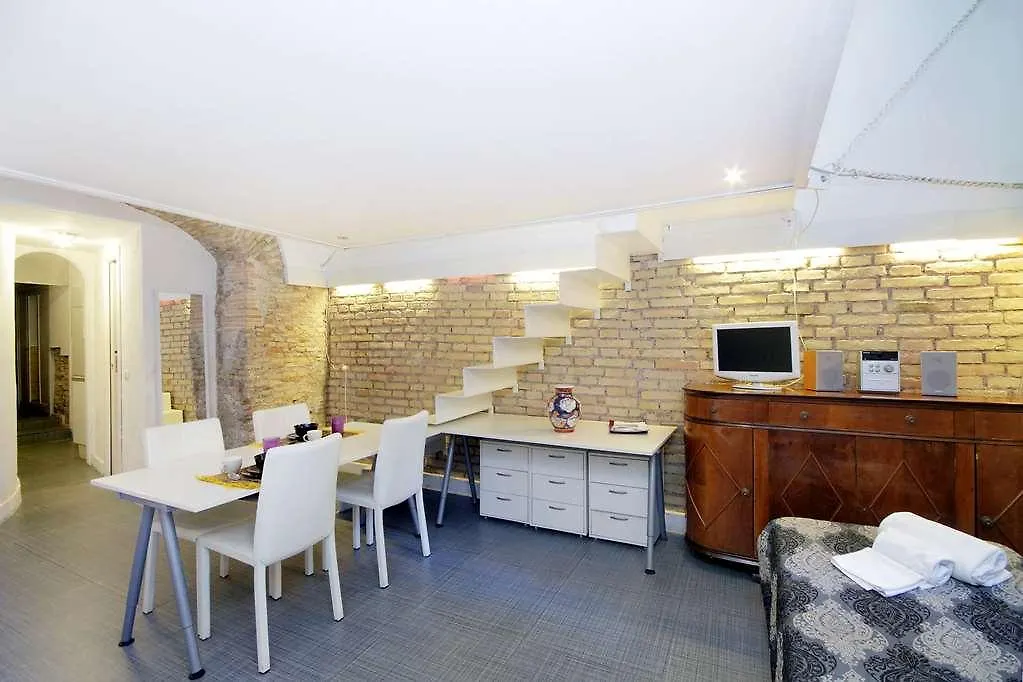 רומא Imperium Suite Navona 3*,